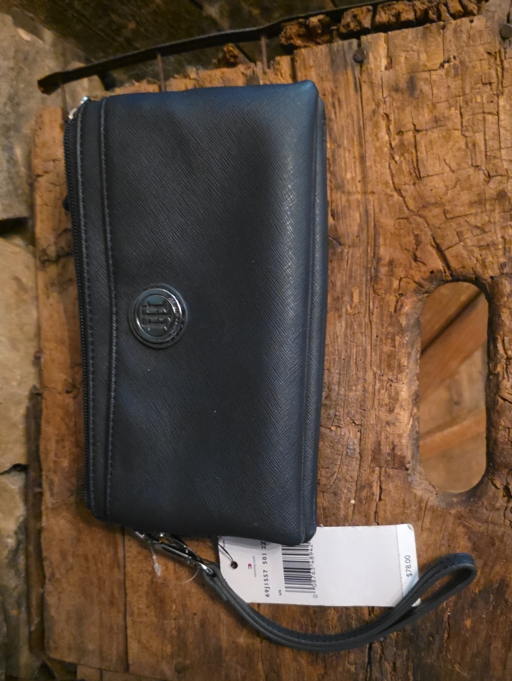 Tommy Hilfiger Black Men's Wristlet Wallet with Logo Emblem